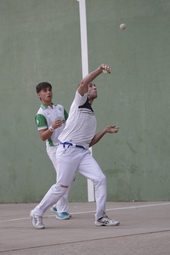 561863 